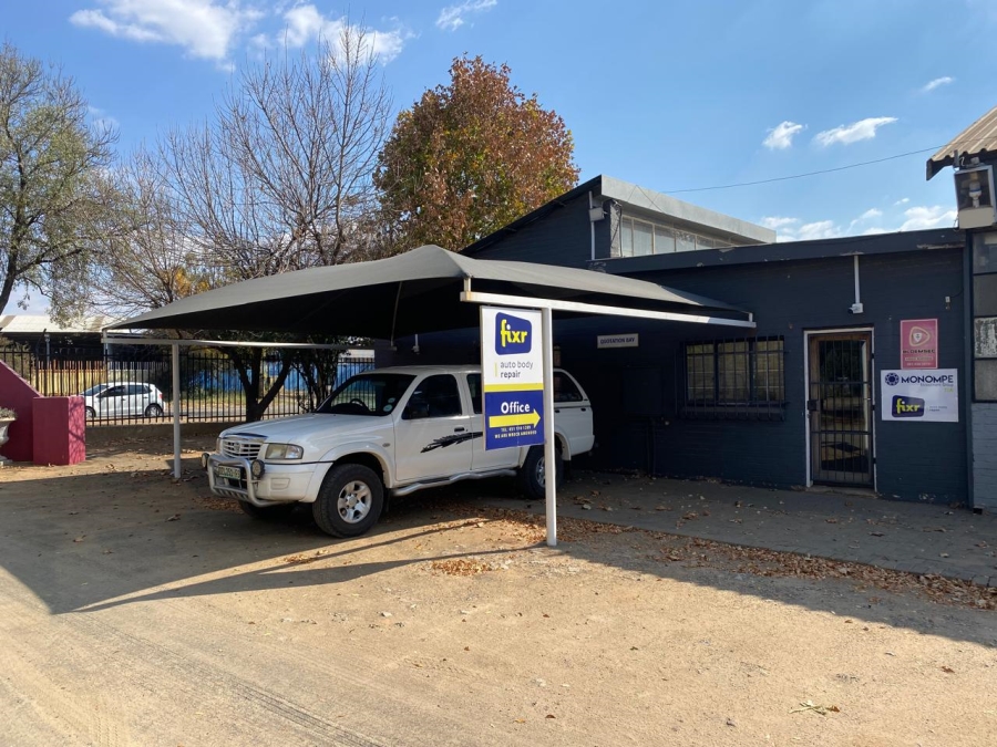 To Let commercial Property for Rent in Hamilton Free State